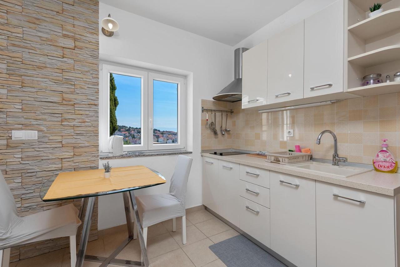 Apartments Joni Cikat Mali Losinj Exterior photo