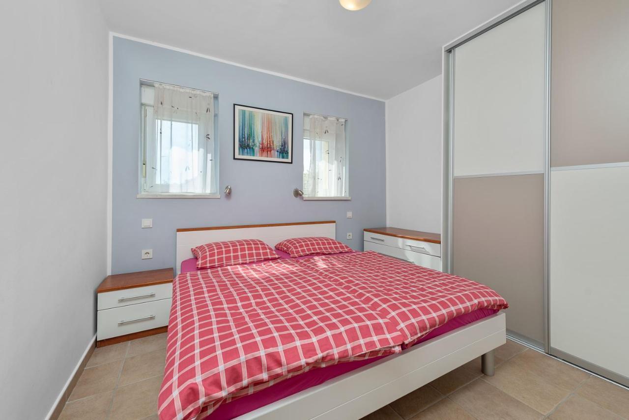 Apartments Joni Cikat Mali Losinj Exterior photo