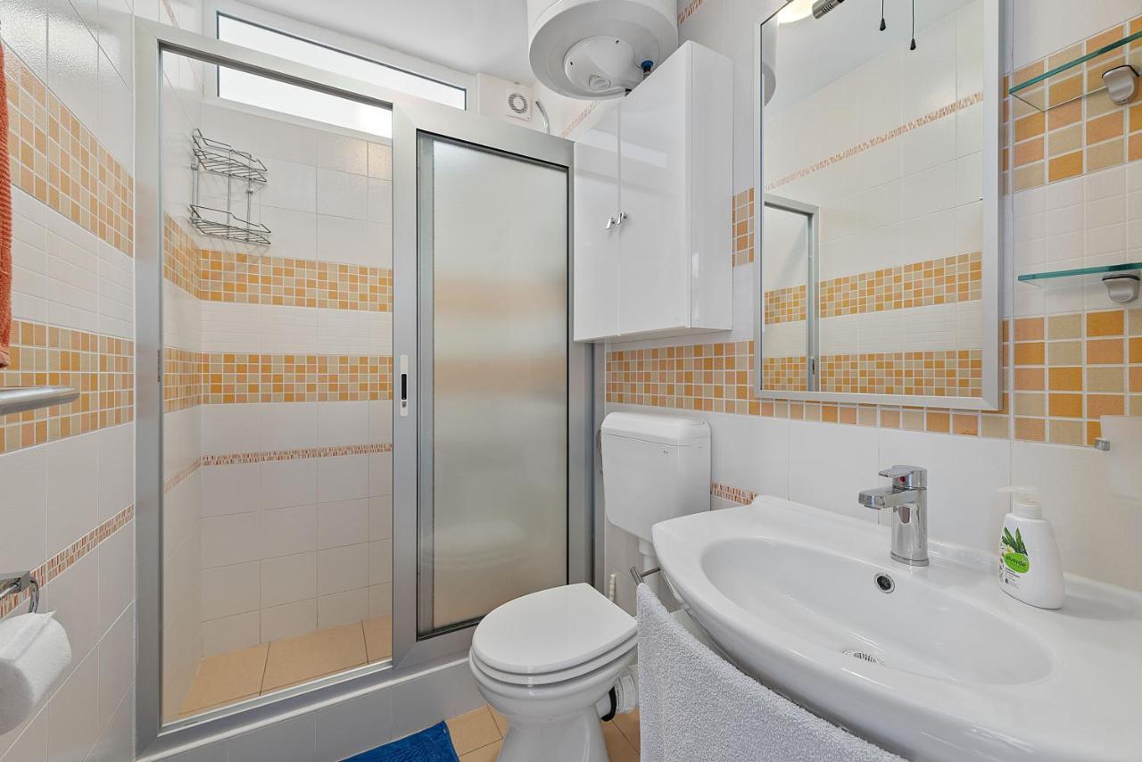 Apartments Joni Cikat Mali Losinj Exterior photo